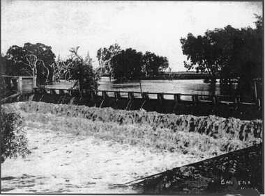 Photograph, Banyena Weir -- built in 1886