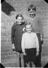 Photograph, Deep Lead School Students -- 9 Students c1946