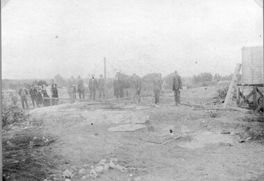 Photograph, Kaolin Mining -- mining a fine white clay used for crockery in Stone Street Stawell 1914