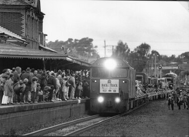 Photograph, Anniversary Train Visit of the Train arrival at the Stawell Railway Station 1995