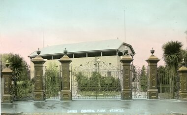 Photograph, Memorial Gates at Central Park Stawell with Gardens and Light behind Gates