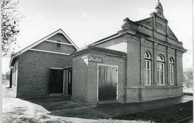 Photograph, Mechanic’s Institute in Great Western 1991