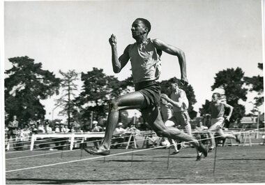 Photograph, Stawell Athletic Club -- Heat -- Easter 1951