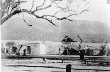Photograph, Mafeking Goldfield at Mt William with Buildings and J S Sweetman Spionkop Store c1900