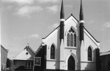 Photograph, Stawell Methodist Church in Main Street Stawell showing the Modenised Sunday School building