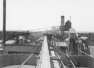 Photograph, Wonga Cyanide Gold Recovery Company Mining Operations 1899