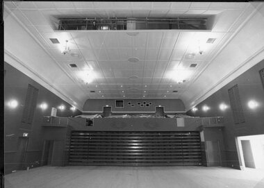 Photograph, Stawell Town Hall Entertainment Hall -- Interior 1995
