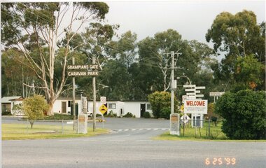 Photograph, Grampians Gate Caravan Park -- Entrance c1966/1970 - 1970/75