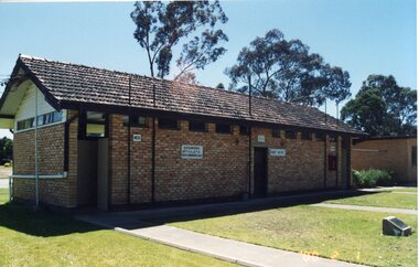 Photograph, Grampians Gate Caravan Park -- Improved Facilities 1977