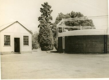 Photograph - Aunde Album 29, Stawell Gas Works -- Station Meter, Test Room and 19,000 c. ft. Holder