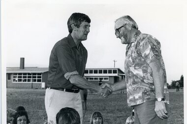 Photograph, Stawell West Primary School Number 4934 -- Mr John van Leeuwen's Retirement & the District Inspector Mr Jim Cleland