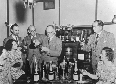 Photograph, Seppelts in Great Western c1950