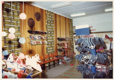 Photograph, Pleasant Creek Special School, Williams the shoeman Interior Nov1975, Nov 1975