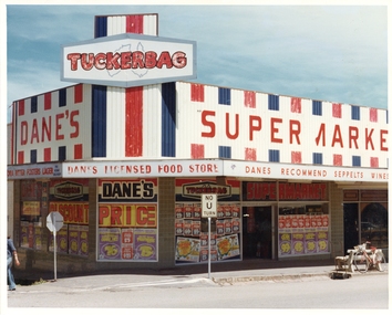 Photograph, Pleasant Creek Special School, Danes Tuckerbag Supermarket, Unknown Shop Nov 1975, Nov 1975