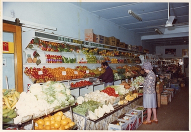 Photograph, Pleasant Creek Special School, Colyvas Fruit & Vegies, shop interior Nov 1975, Nov 1975