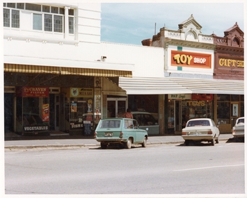 Photograph, Pleasant Creek Special School, November 1975,  Wimmera Cafe (Poon Ming), Dress Shop (Lois Redman), Toy Shop (Mrs John Boyd), Gift Shop (Rosemary Illig), Nov 1975