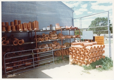 Photograph, Pleasant Creek Special School, Frank Floyd Pty Ltd. Hardware Store interior Wimmera Street Stawell Nov 1975, Nov 1975