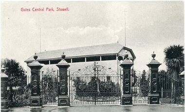 Postcard, Gates Central Park Main Street Stawell c1906