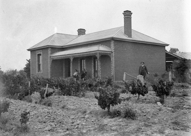 Photograph, Bests Residence, Great Western, early 1900's