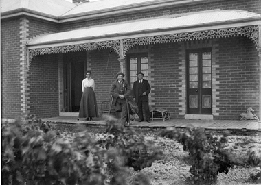 Photograph, Bests family at Residence, Great Western, early 1900's