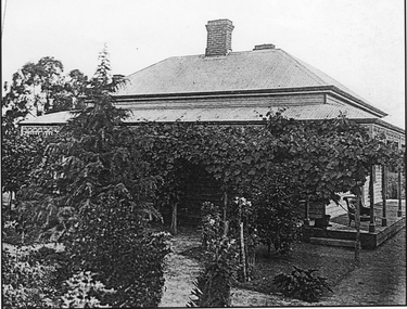 Photograph, Pierlots House Great Western 1920's