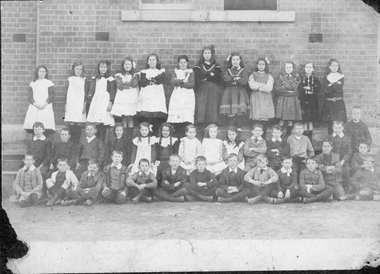 Photograph, 502 Class Photo 1908
