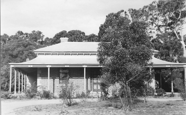 Photograph, Urquhart Homestead in Concongella