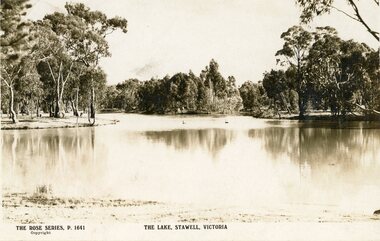 Postcard, The Rose Stenographers, The Lake Stawell, c 1910