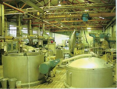 Photograph - Aunde Album 29, Dye House, 2002
