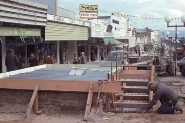 Photograph, Ian McCann, Main Street - Gold Reef Mall, c 1987