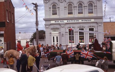 Photograph, Ian McCann, Parades
