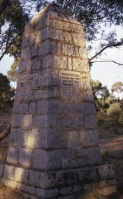 Slide, Ian McCann, Major Mitchell Monument