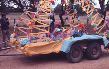 Slide, Ian McCann, Concongella School Parade - Tailer
