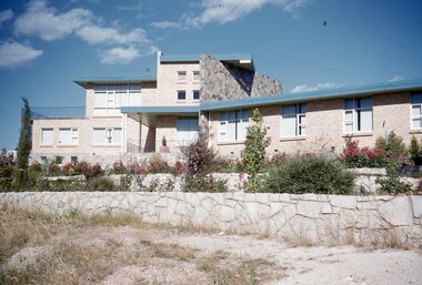 Slide, Ian McCann, L Browns House