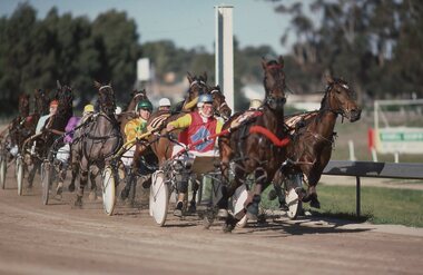 Slide, Ian McCann, Coming into the home straight