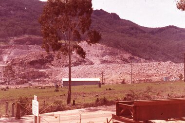 Slide, Looking toward the dam wall from outside