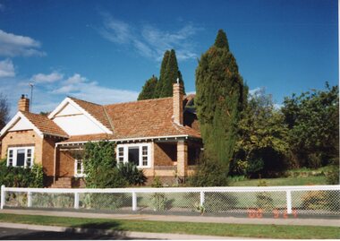 Photograph, 25-27 Seaby Street John M Bennett Jnr's Home