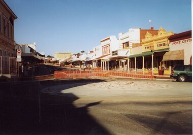 Photograph, Gold Reef Mall  -- Main Street Stawell 2003