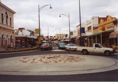 Photograph, Gold Reef Mall  -- Main Street Stawell 2003