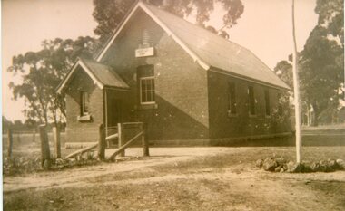 Photograph, Deep Lead School