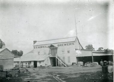 Photograph, Brewery Building of the Stawell Brewery originally owned by Thomas Powell and later Bryant and Co in Stawell West near the Botanical Reserve