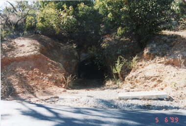 Photograph, Kevin Patterson, Allen's Open Cut, 05/06/1999