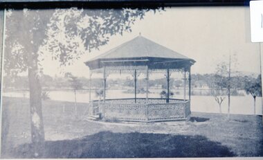 Photograph, Rotunda in Victoria Park / Cato Park
