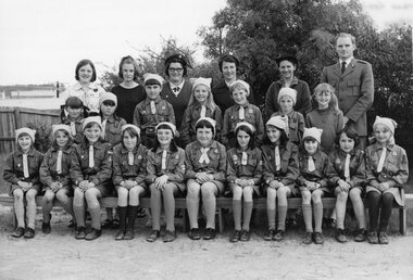 Photograph, Fourth Stawell Salvation Army Brownie Pack December 1970