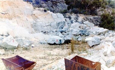 Photograph, Stawell Historical Society, Society visit to Heatherlie Quarry, 1983
