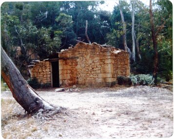 Photograph, Stawell Historical Society, Society visit to Heatherlie Quarry, 1983