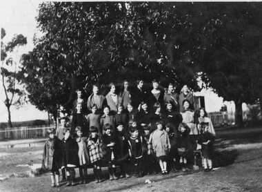 Photograph, Girls at Great Western Primary School.  Date Uncertain possibly 1950's