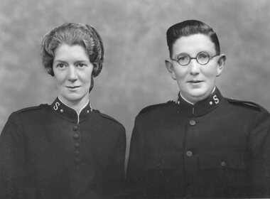 Photograph, Adjutants Reita & Tom Briggs. Stawell Salvation Army corps officers 1945