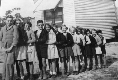 Photograph, Ledcourt State School and Students