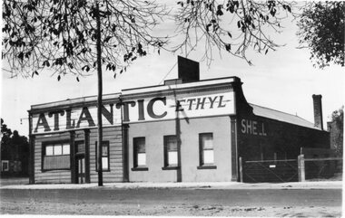 Photograph, Wakeham Street and Seaby Street Stawell formerly the Provincial Hotel 1997